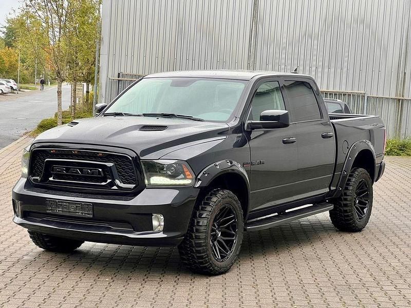 Gebraucht Dodge Ram 401 PS (294 kW) 2019 Schwarz Abholung