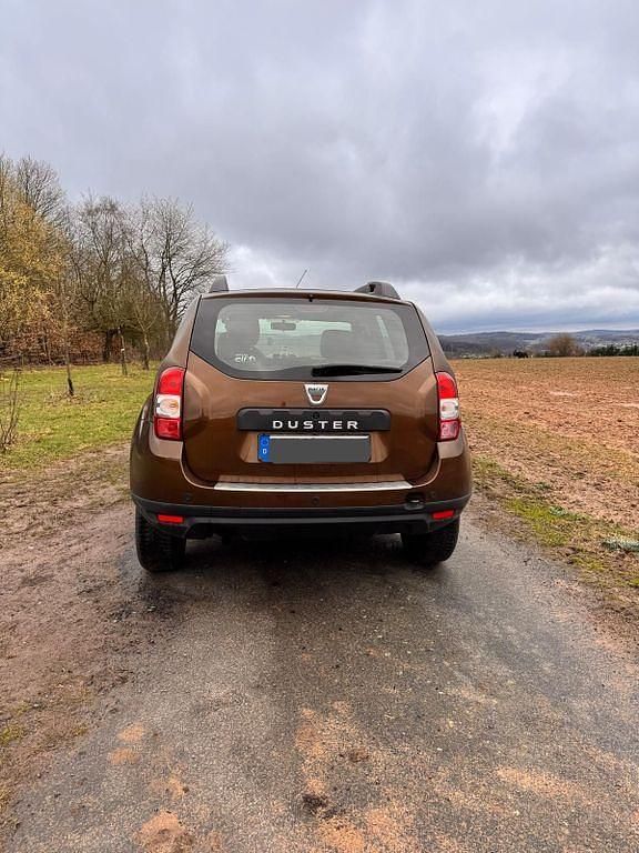 Gebraucht Dacia Duster Lauréate 125 PS (91 kW) 2015 Braun SUV