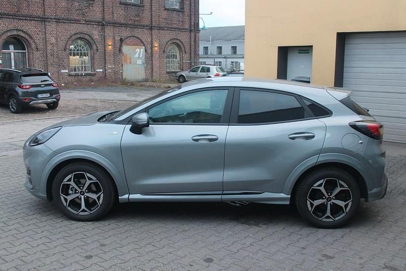 Gebraucht Ford Puma ST-Line 125 PS (91 kW) 2024 Silber Limousine