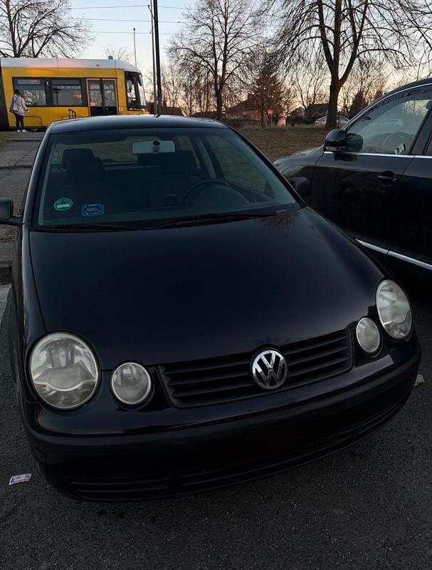 Gebraucht VW Polo 54 PS (39 kW) 2003 Schwarz Kleinwagen