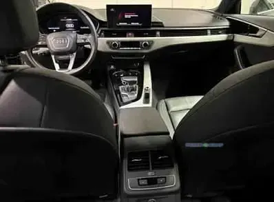 Używany Audi A4 Advanced Plus 204 KM (150 kW) 2022 Czarny Kombi