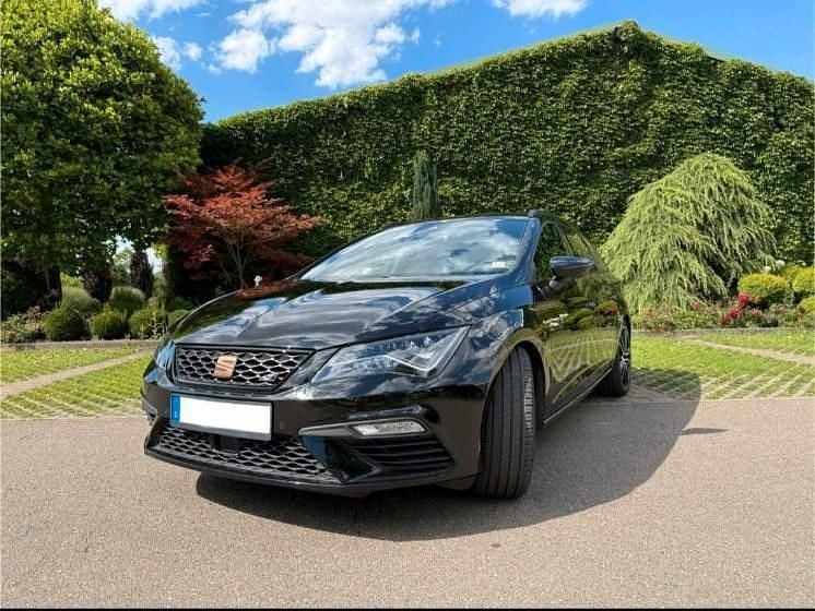 Schwarz Gebraucht 2019 Cupra Leon Kombi | 24.400 € (Fairer Preis) - Bild 1/4