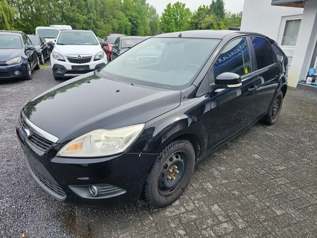Gebraucht Ford Focus 116 PS (85 kW) 2009 Schwarz Limousine