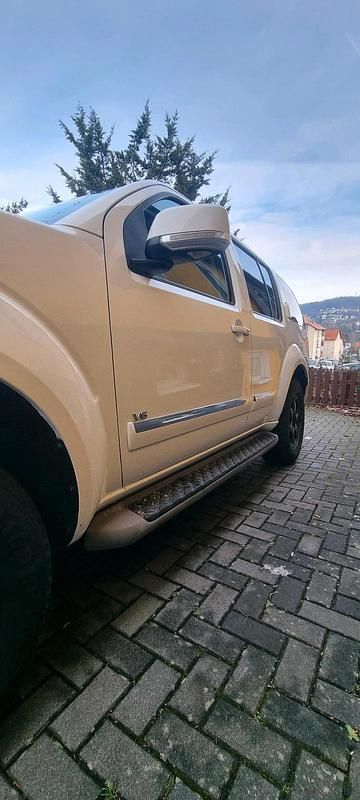 Gebraucht Nissan Pathfinder 231 PS (169 kW) 2011 Weiß SUV