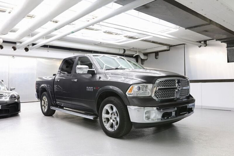 Grau Gebraucht 2014 Dodge Ram Abholung | 32.900 € (Teuer) - Bild 1/4