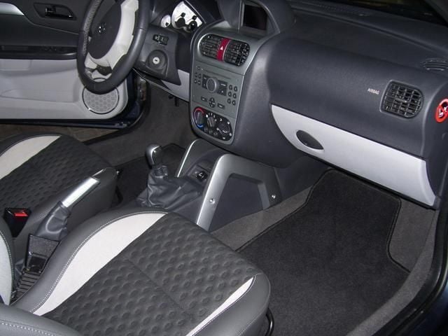 Gebraucht Opel Tigra 90 PS (66 kW) 2008 Grau metallic Cabrio