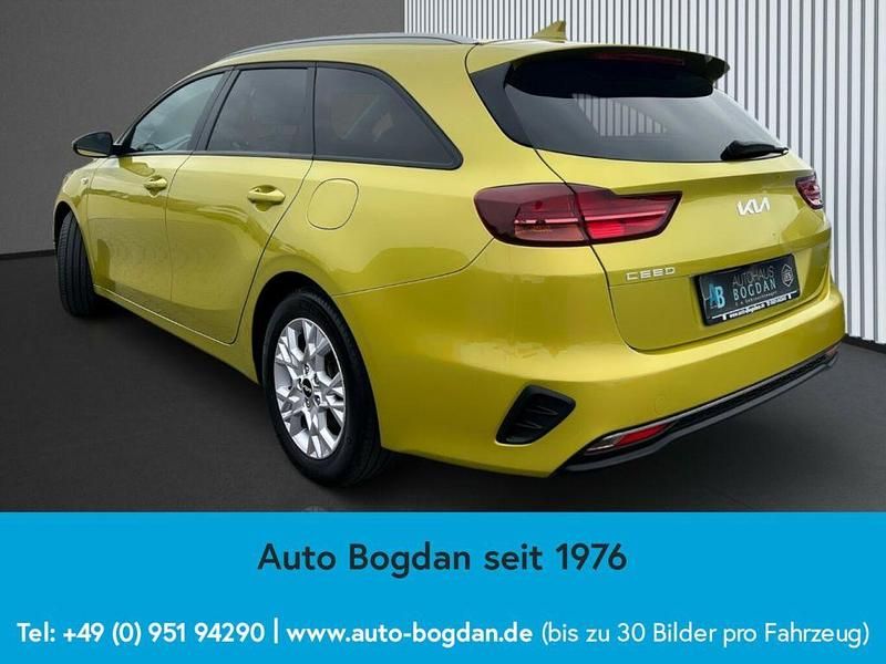 Gebraucht Kia Ceed 99 PS (72 kW) 2022 (g2y) splash lemon m (gelb) (metallic) Kleinwagen