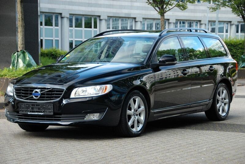 Black solid (stone) / solid Gebraucht 2015 Volvo V70 Linje Svart Kombi | 14.990 € (Teuer) - Bild 1/4