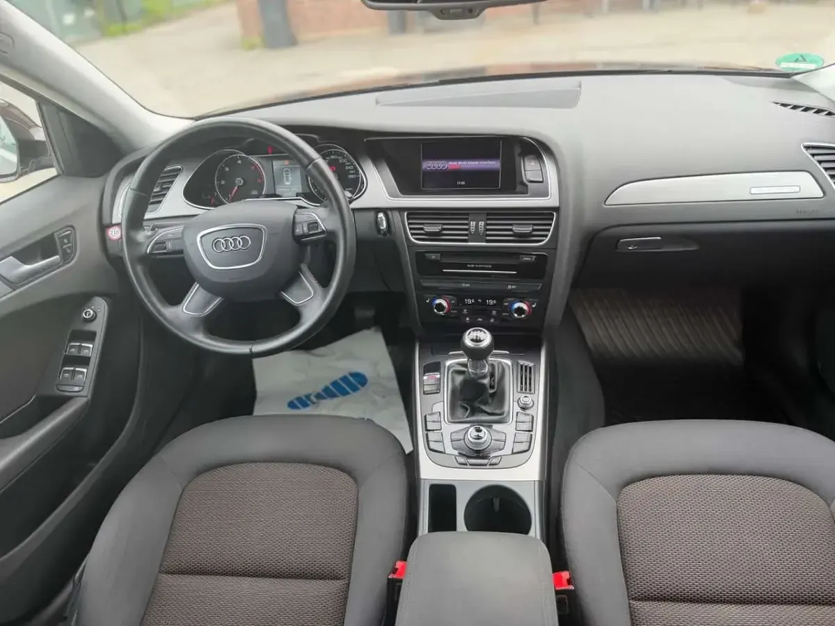 Gebraucht Audi A4 Allroad Comfort 177 PS (130 kW) 2012 Braun Kombi