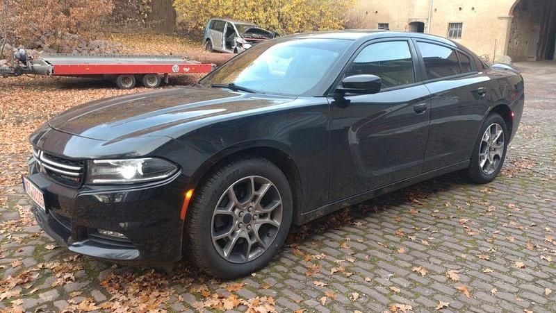 Schwarz Gebraucht 2015 Dodge Charger SXT Limousine | 18.800 € (Superpreis) - Bild 1/4