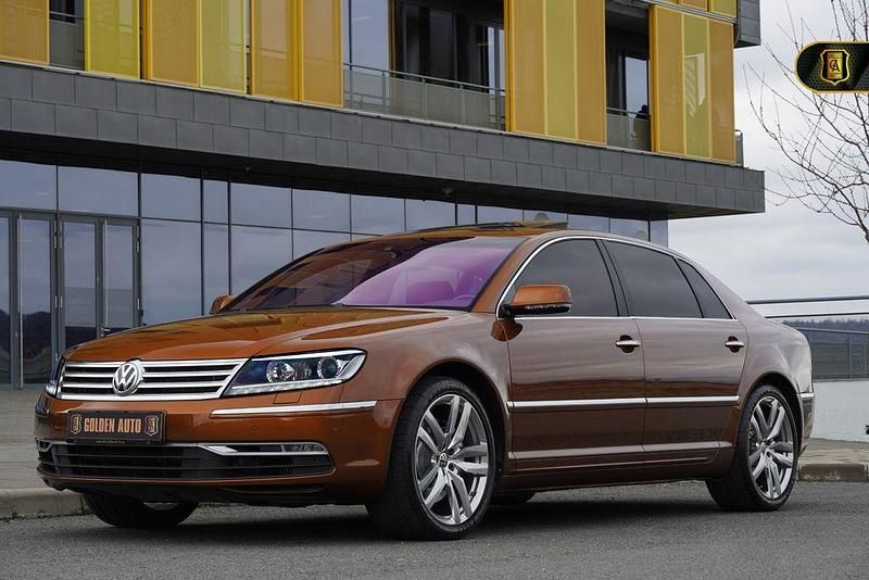 Braun Gebraucht 2013 VW Phaeton Exclusive Limousine | 21.400 € - Bild 1/4