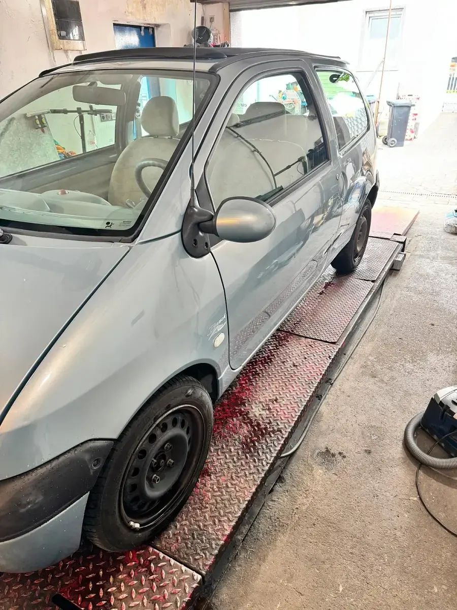 Gebraucht Renault Twingo 75 PS (55 kW) 2003 Grau Kleinwagen