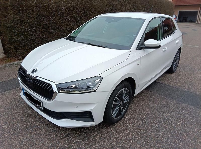 Gebraucht Skoda Fabia Tour 95 PS (69 kW) 2022 Weiß Kleinwagen