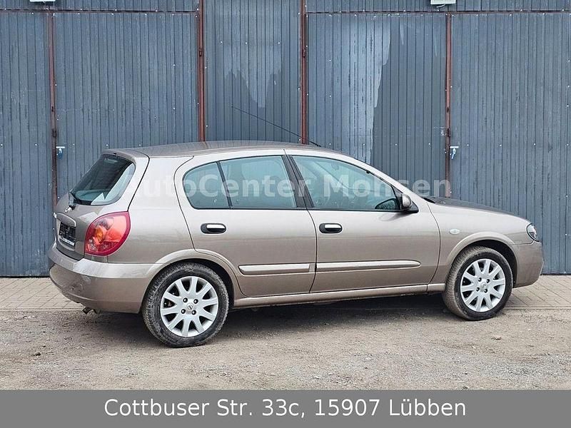 Gebraucht Nissan Almera Acenta+ 98 PS (72 kW) 2005 Beige Limousine