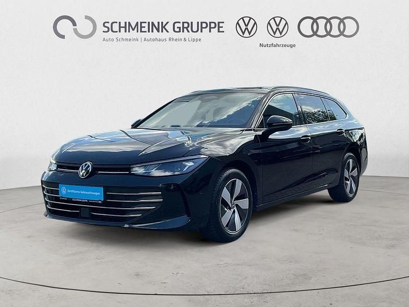 Grenadillschwarz metallic Gebraucht 2024 VW Passat Business Kombi | 34.880 € - Bild 1/4