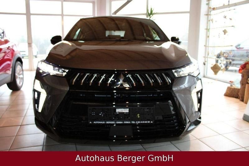 Neu Mitsubishi Grandis Diamant Edition 158 PS (116 kW) 2025 Grau SUV
