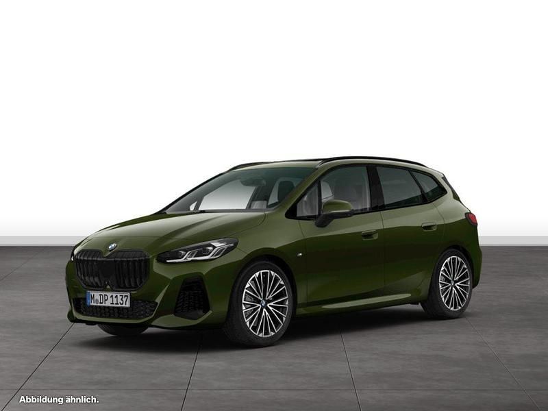 Grün Gebraucht 2024 BMW 223 Active Tourer Van / Kleinbus | 43.512 € (Teuer) - Bild 1/2