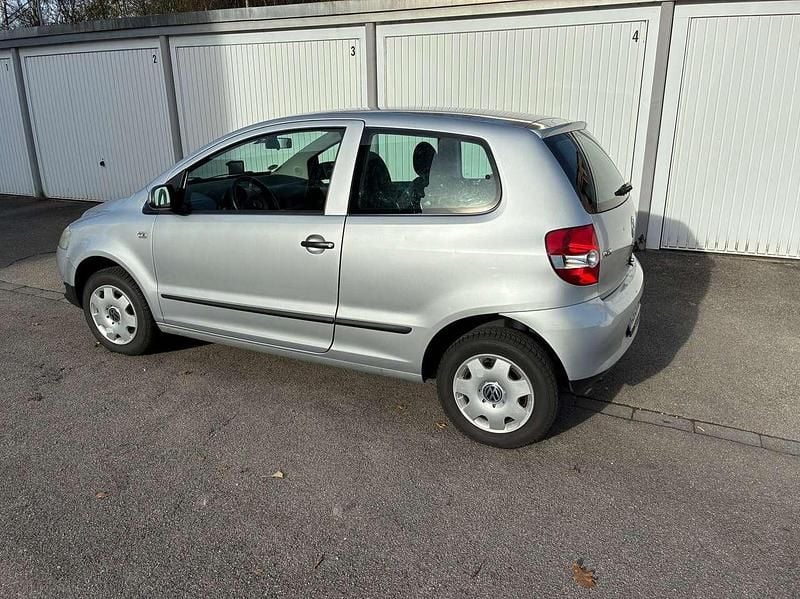 Gebraucht VW Fox 75 PS (55 kW) 2006 Silber Kleinwagen