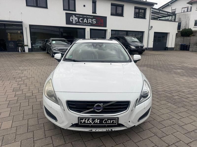 Gebraucht Volvo V60 Summum 205 PS (150 kW) 2011 Weiß Kombi