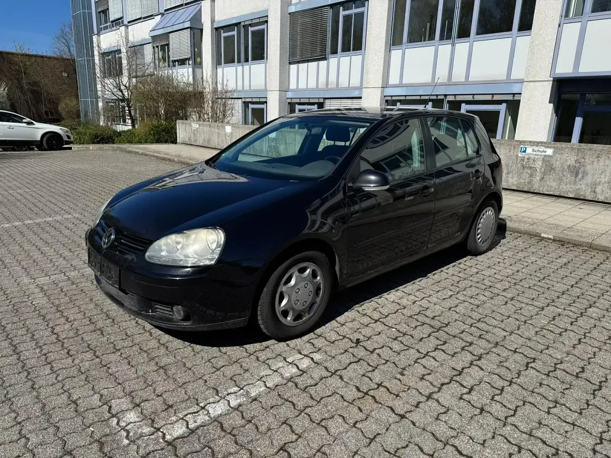 Gebraucht VW Golf IV 116 PS (85 kW) 2005 Blau Limousine