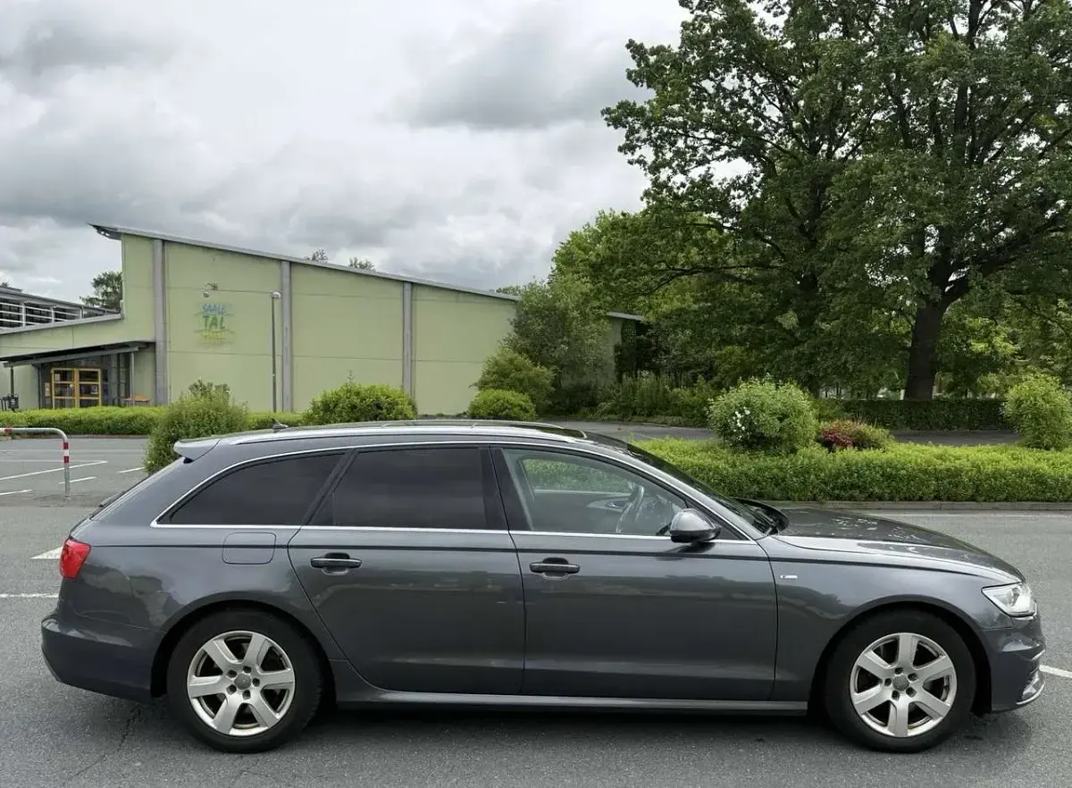 Gebraucht Audi A6 S-Line 245 PS (180 kW) 2013 Grau Kombi