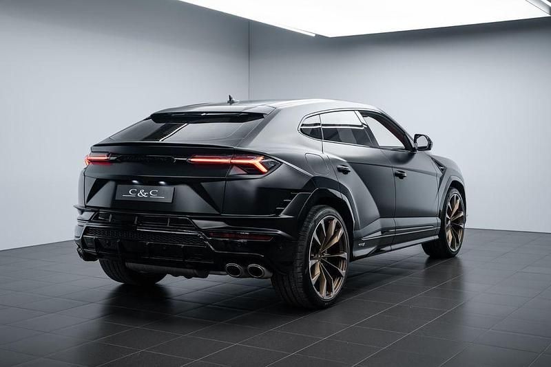 Gebraucht Lamborghini Urus 666 PS (489 kW) 2023 Schwarz SUV