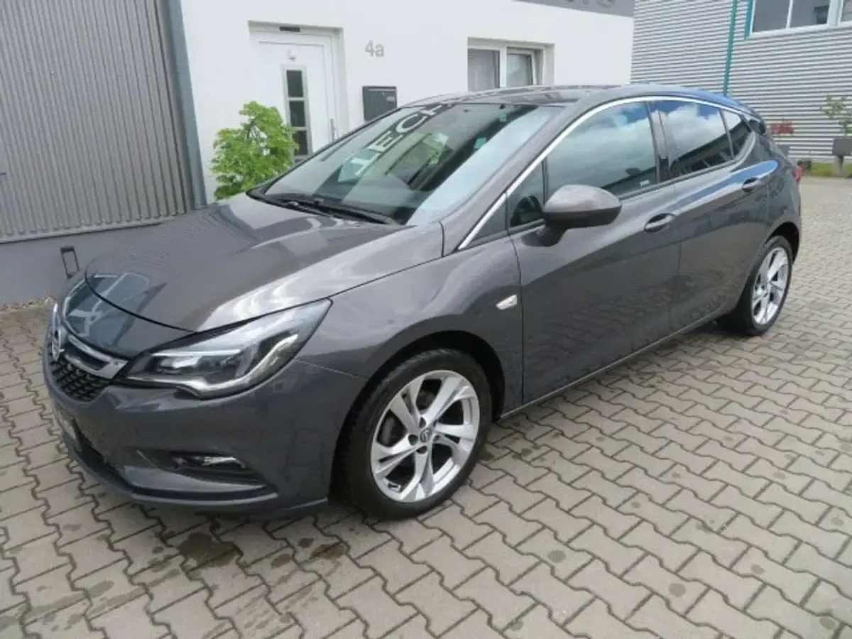 Gebraucht Opel Astra 125 PS (91 kW) 2016 Grau Limousine