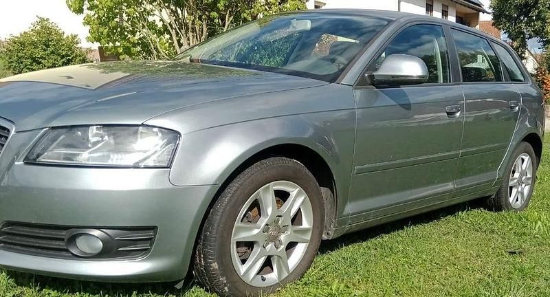 Grau Gebraucht 2009 Audi A3 Sportback Ambiente Limousine | 6.500 € (Fairer Preis) - Bild 1/4