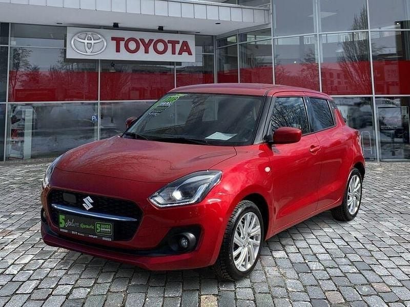 Gebraucht Suzuki Swift Comfort 83 PS (61 kW) 2021 Rot Kleinwagen