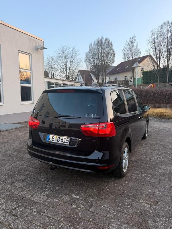 Gebraucht Seat Alhambra 140 PS (102 kW) 2014 Schwarz Van / Kleinbus