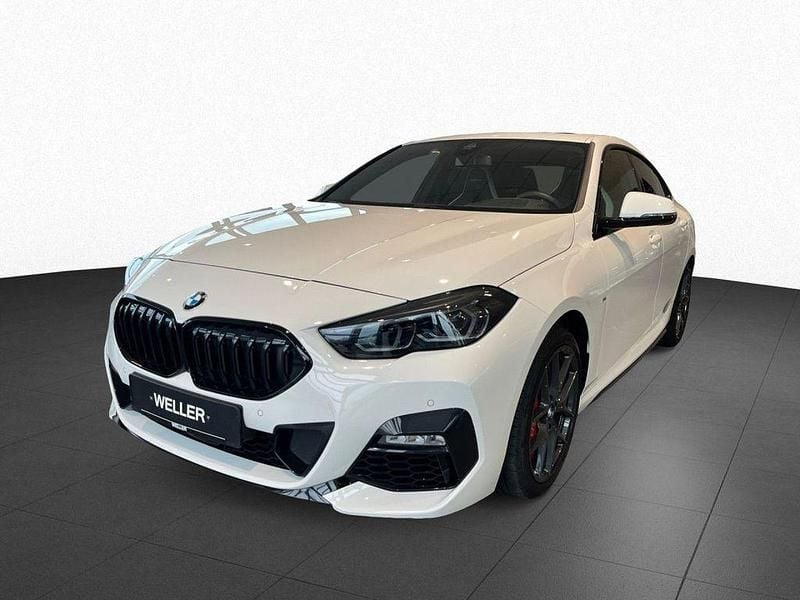 Gebraucht BMW 220 M Sport 178 PS (130 kW) 2024 Alpinweiss iii (weiß) Coupé