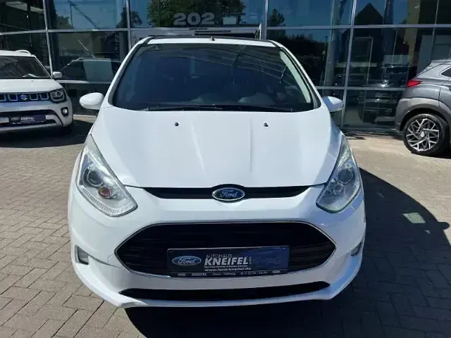 Usata Ford B-MAX Titanium 125 CV (91 kW) 2017 Bianco Monovolume
