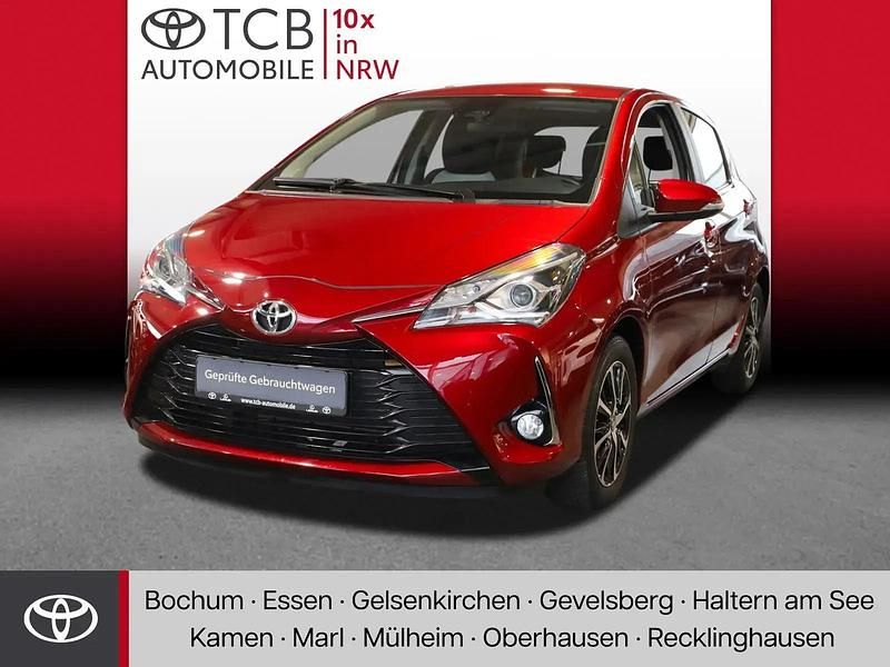 Tokiorot perleffekt Gebraucht 2018 Toyota Yaris Basis Kleinwagen | 12.979 € (Etwas zu teuer) - Bild 1/4