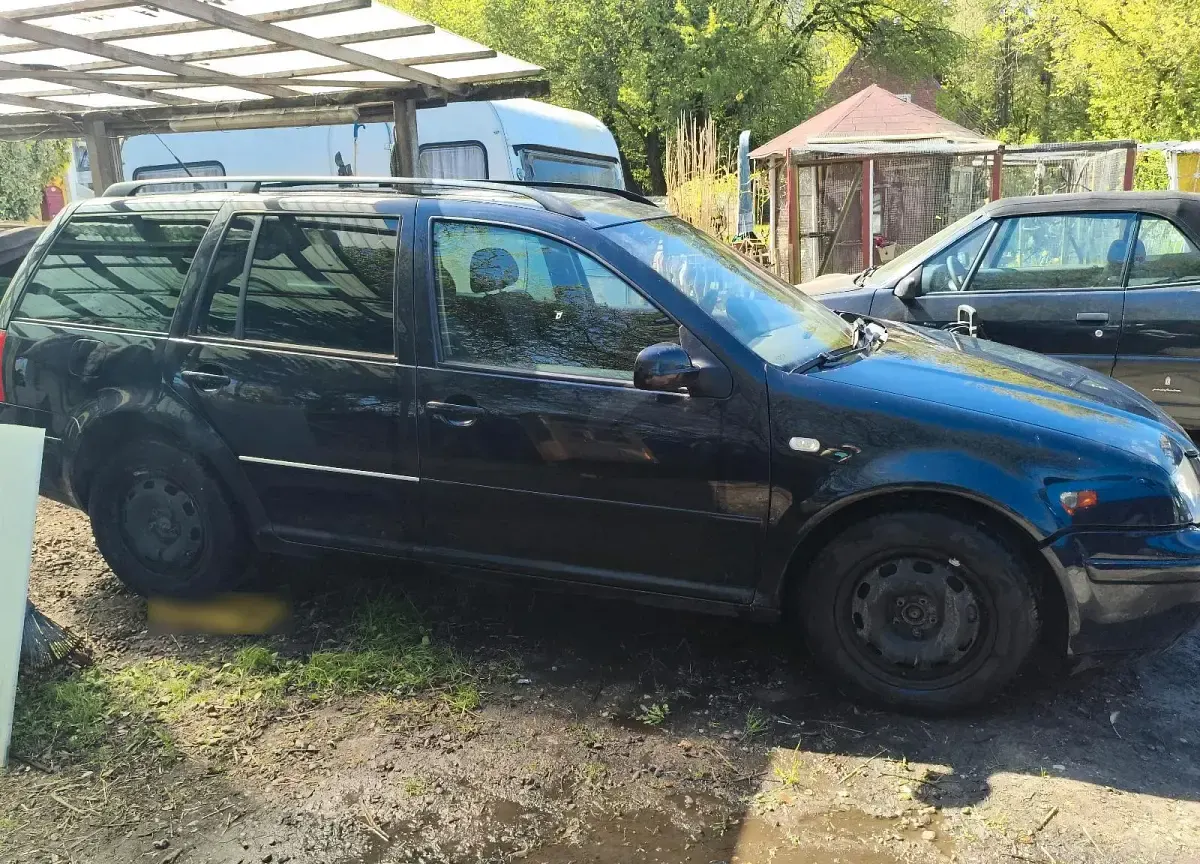 Gebraucht VW Bora 100 PS (73 kW) 2003 Schwarz Kombi