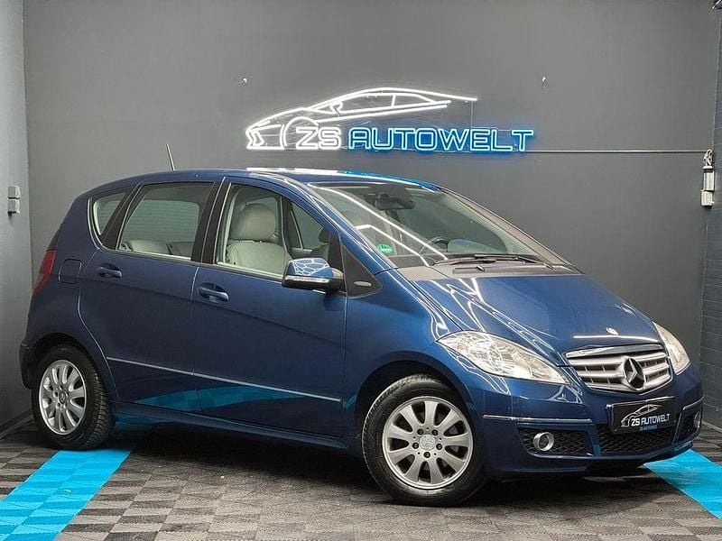 Gebraucht Mercedes A170 116 PS (85 kW) 2009 Blau Limousine
