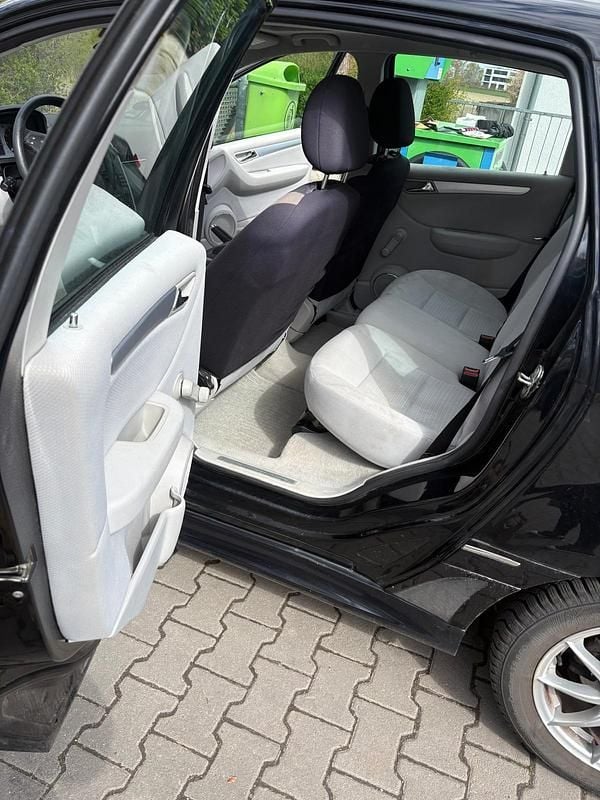 Gebraucht Mercedes B170 116 PS (85 kW) 2006 Schwarz Van / Kleinbus
