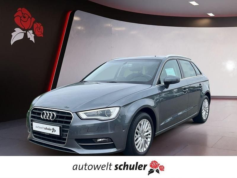 Monsungrau Gebraucht 2015 Audi A3 Sportback Ambiente Limousine | 16.950 € (Fairer Preis) - Bild 1/4
