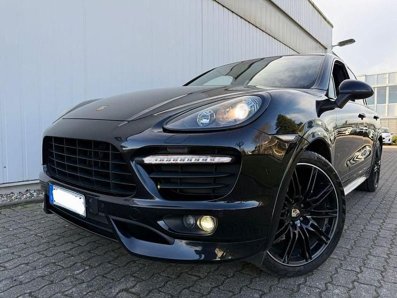 Gebraucht Porsche Cayenne GTS 420 PS (308 kW) 2012 Schwarz SUV