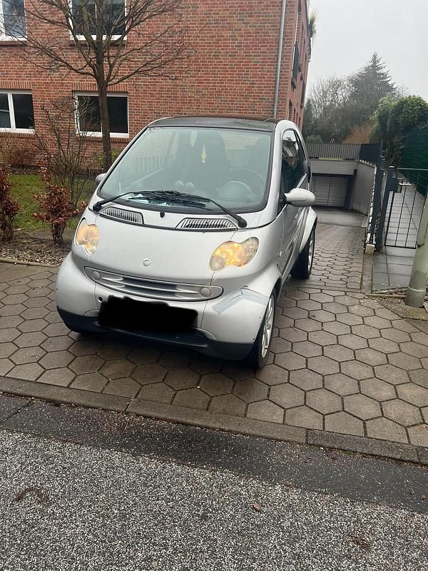 Silber Gebraucht 2004 Smart ForTwo Coupé Kleinwagen | 1.999 € (Fairer Preis) - Bild 1/4