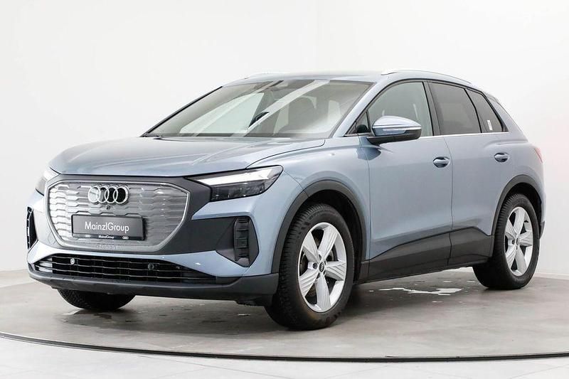 Gebraucht Audi Q4 e-tron Ambiente 150 kW (204 PS) 2022 Geysirblau metallic SUV