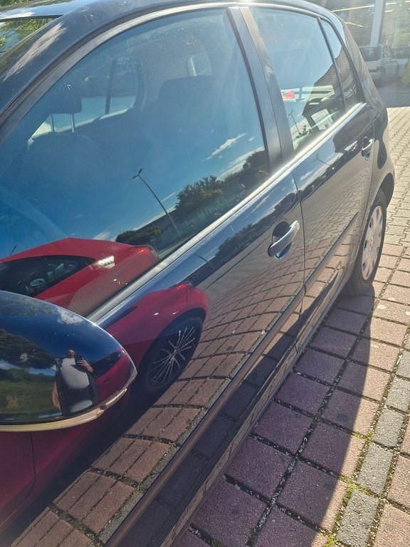Blau Gebraucht 2004 VW Golf IV Basis Limousine | 1.800 € (Fairer Preis) - Bild 1/4