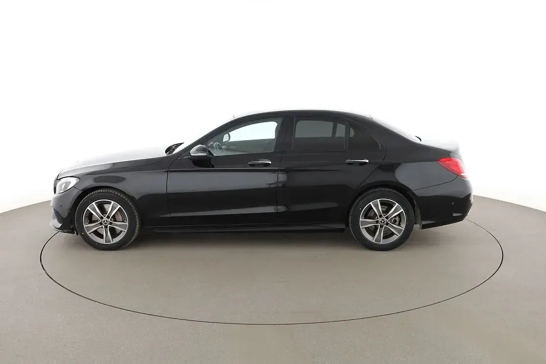 Gebraucht Mercedes C250 AMG line 211 PS (155 kW) 2018 Schwarz Limousine