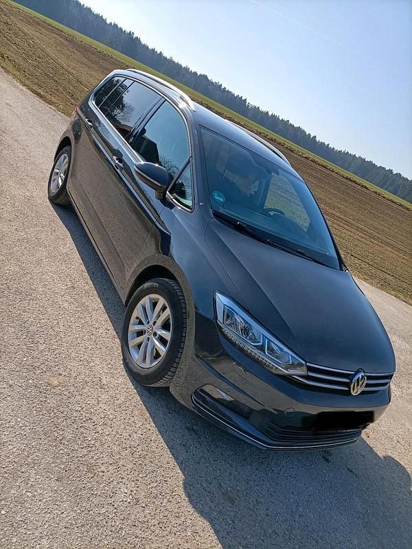 Gebraucht VW Touran Sound 150 PS (110 kW) 2017 Grau Van / Kleinbus