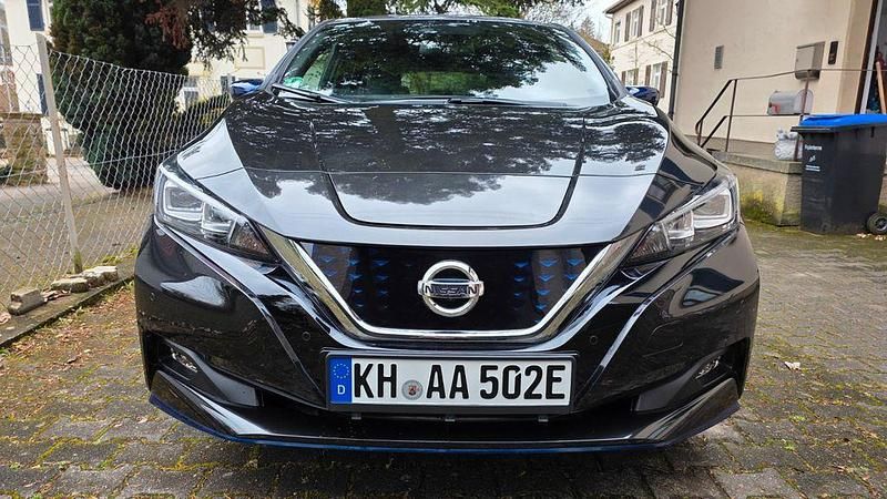Gebraucht Nissan Leaf Tekna 160 kW (218 PS) 2019 Schwarz Kleinwagen