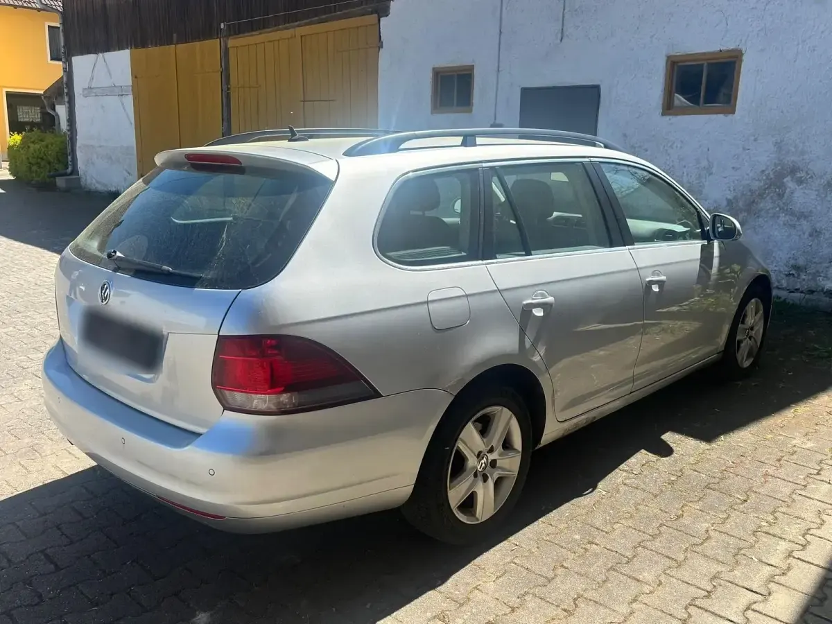 Gebraucht VW Golf VI 120 PS (88 kW) 2010 Silber Kleinwagen
