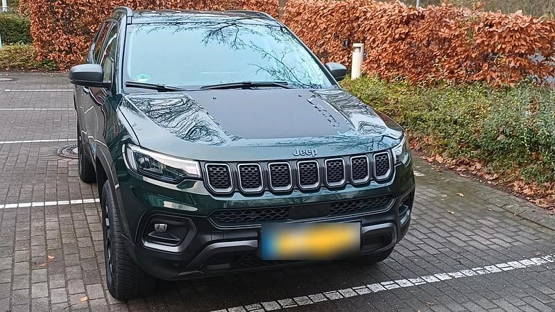 Gebraucht Jeep Compass Trailhawk 240 PS (176 kW) 2021 Grün SUV