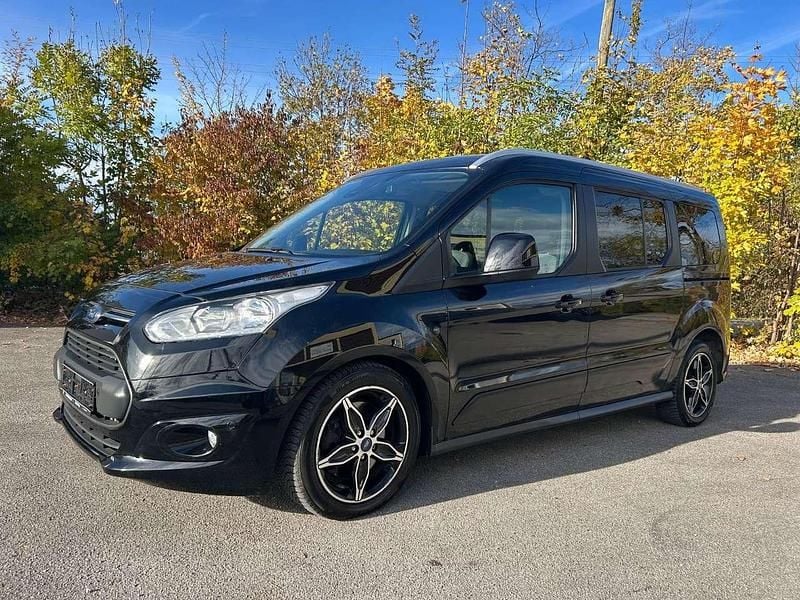 Shadow black Gebraucht 2017 Ford Tourneo Connect Titanium Van / Kleinbus | 11.499 € (Superpreis) - Bild 1/4