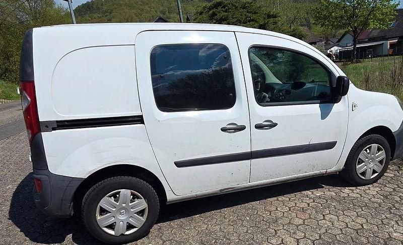 Second-hand Renault Kangoo 103 CP (75 kW) 2010 Alb