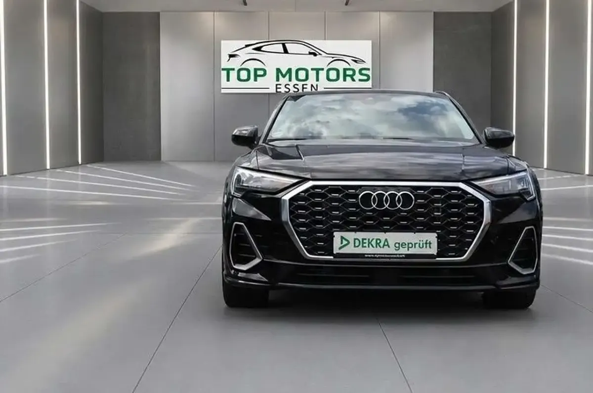 Gebraucht Audi Q3 Sportback S-Line 150 PS (110 kW) 2022 Schwarz SUV