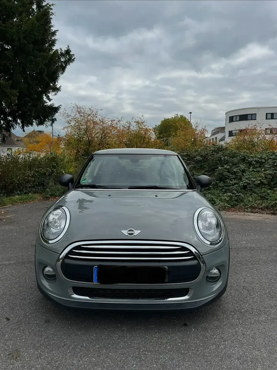 Usata Mini ONE 102 CV (75 kW) 2018 Grigio Utilitaria